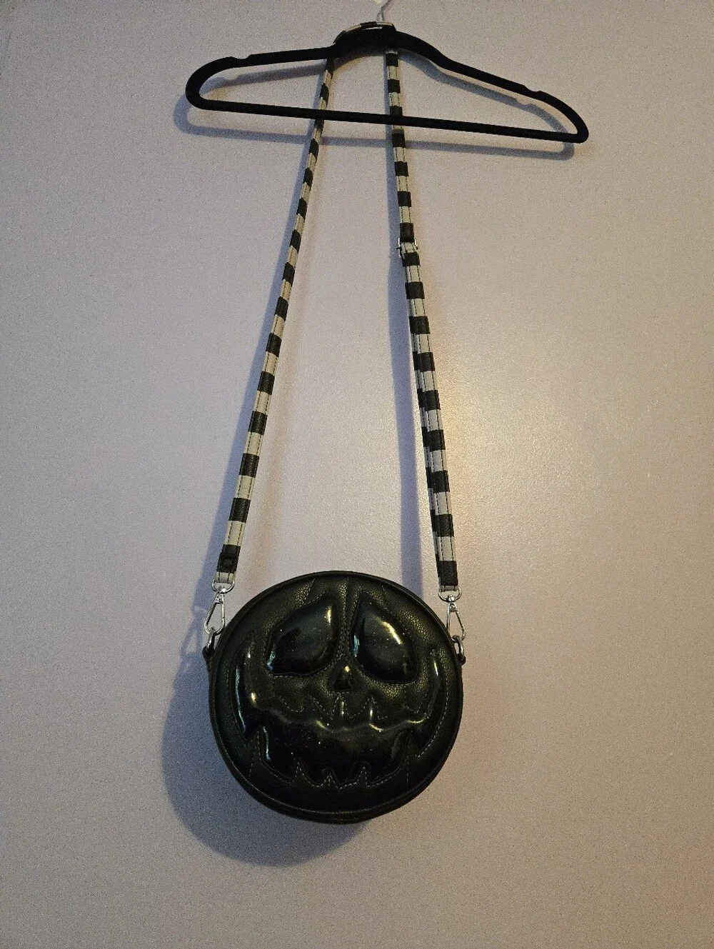 Love Pain & Stitches Pumpkin Crossbody Bag